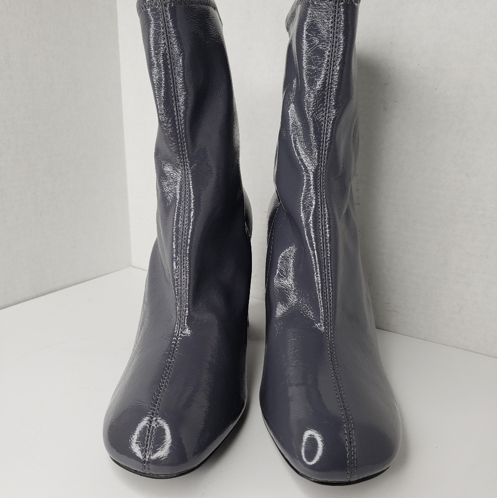 Topshop Faux Patent Leather Gray Pull on Booties Glam Boho Festive Sz 10.5 FLAW - Picture 2 of 11